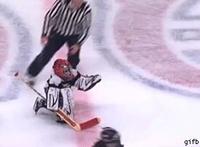 日本扒衣党动态图:日本街头强袭吸奶