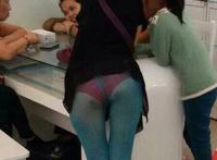 走楼梯从下往上看走光 翘臀bpp动态图