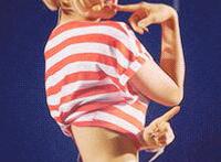 女人自己手霪的图片