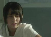 美女扮鬼脸动态图