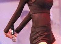 无与伦比的甩奶舞