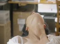 打女生光屁体罚动态图