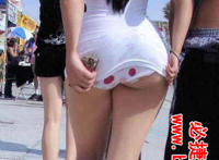 曰本成人礼女生脱内内