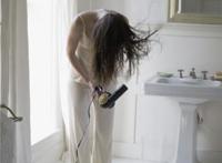 女子在卫生间干事图，美女在卫生间下蹲图干事图