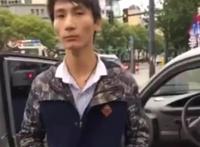 愚蠢的人类，老子不屑你们，老子是银河系富二代老子创造了你们，狂！