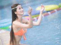 泳装美女泳池大尺度高清图片，泳池美女露内图，泳装美女凹凸图