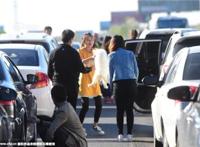 2015十一长假高速堵车图片，让你看看高速有多堵！