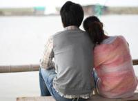 她缺钱还是缺爱了？缺炮友还是缺下家？