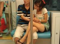 公共场合这样不太合适吧？