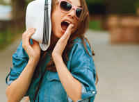 戴眼镜的漂亮女人相片