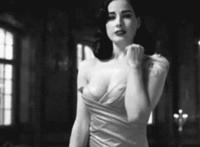 太深了好痛gif 女戴上套套后图片