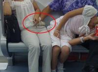 女生亲男生的棒棒会有孩子吗