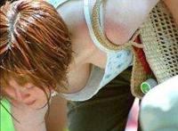 领口太大弯腰视频