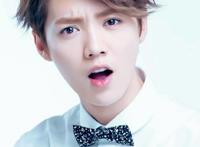 鹿晗光着被女生看 图片1