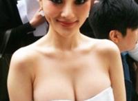 李小璐的光衣图片