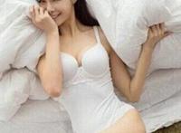 沈梦辰光衣图片