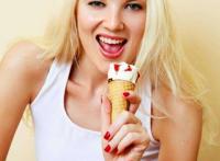 怎么日女生的嘴巴