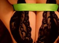 挺入撑开她喘息迎