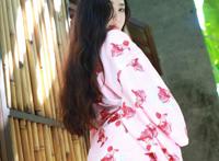 手指伸入两人结合处