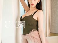 男主躲办公桌下添女主小说总裁