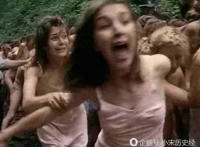 犹太妇女剥光衣服的图片