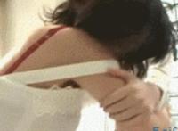 弟弟轻一点好痛gif