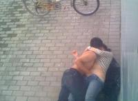 中学生早恋摸身体的照片