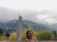 美女生活照一个人组图30张