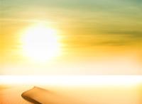 烈日下的沙丘唯美图片