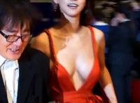 抖动臀部动态壁纸