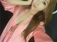 女生大腿很多毛