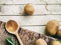 土豆汤勺案板家具温馨图片