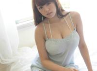 男人要得太久 女人痛 男吻女胸并挤奶