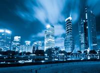 现在科技感的夜景大都市高楼大厦图片