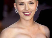 长发美女剃光头视频 中国美女剃光头视频