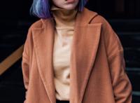 墨镜风衣时尚美女图片