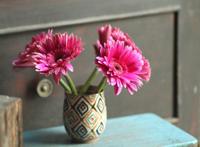 插花陶瓷杯子艺术图片