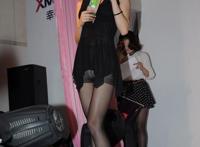 齐b小短裙 齐b小短裙见内内