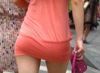 超短包臀裙 齐b短裤勒出b痕