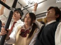 带叫声的一进一出的图片 女上男下69坐姿