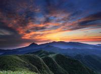 高山落日晚霞图片