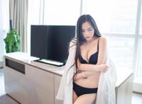 寂寞粉红鲍鱼人体校服