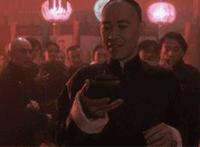 张丰毅年轻时候电影动态图片