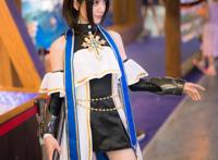 佛叔公子cos女圣骑高清原图