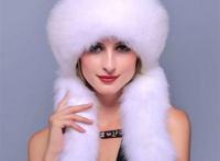 狐狸毛蒙古帽美女图片