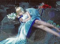 足控福利!《fate/zero》saber插画礼服的cosplay欣赏