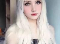 俄罗斯混血美女像仙女般美