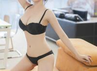 美女洗澡露乳 小奶头图片  