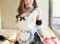 女的胸露出来90%了就是不能露乳头