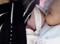 宝妈们敢爆自己的喂奶照吗